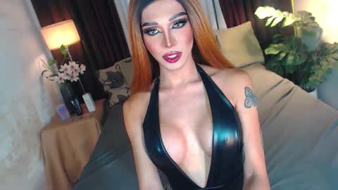 Molly online show from October 27, 8:29 am