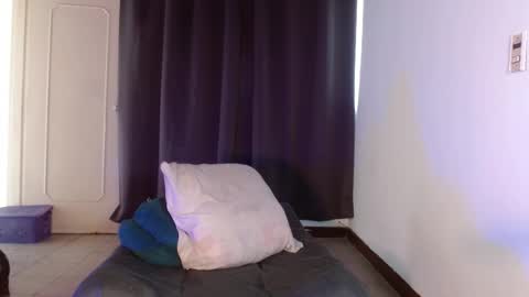  MOLLY  GUNSG online show from May 23, 6:45 pm
