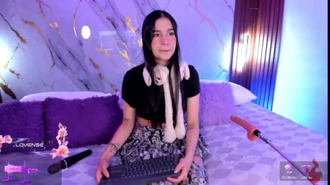 New girl Emily Valentina  Michelle online show from March 8, 8:23 pm