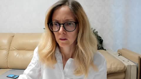 AngelMomm online show from January 30, 7:18 am