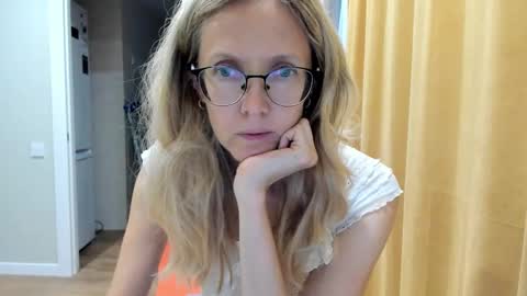 AngelMomm online show from October 9, 5:38 am