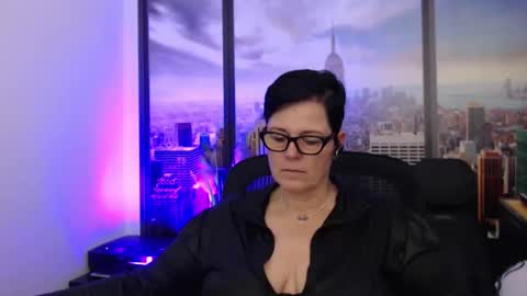 MollySun Nina Randmann online show from December 14, 5:25 pm