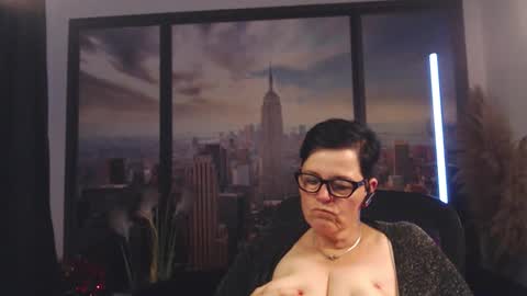 MollySun Nina Randmann online show from September 17, 5:58 pm