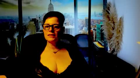 MollySun Nina Randmann online show from November 17, 8:25 pm