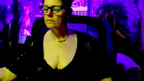 MollySun Nina Randmann online show from April 30, 5:41 pm