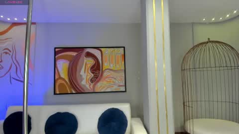 Molly Sunders online show from June 16, 7:49 pm