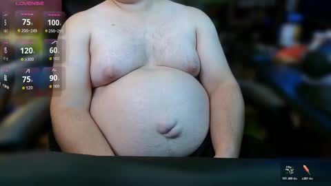 Snapshot of momentofs123 chatting on December 20, 9:33 pm momentofs123 online show from December 20, 9:33 pm