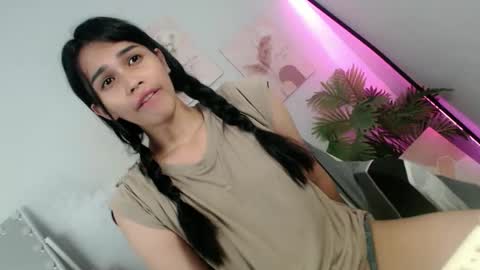 MOMIKHEM online show from May 14, 4:47 pm