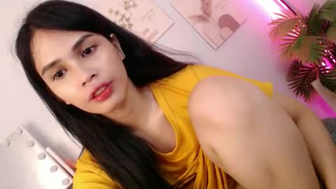 MOMIKHEM online show from May 29, 6:55 am