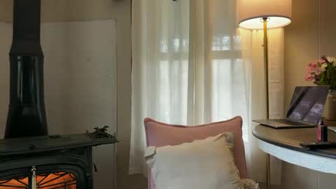 Mia  online show from November 29, 3:26 pm