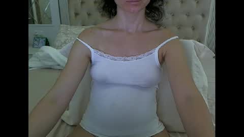 Amy online show from December 25, 10:39 am