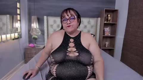 Jelitza online show from June 25, 3:17 am