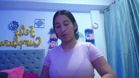 Snapshot of mommy_dulce chatting on May 15, 1:23 am ANDREA online show from May 15, 1:23 am