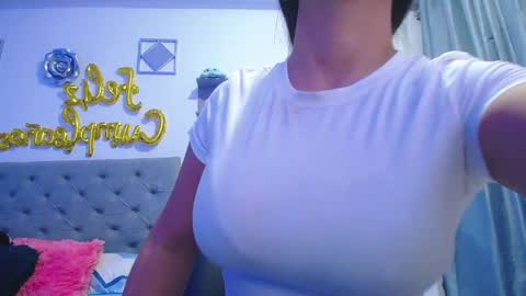 Snapshot of mommy_dulce chatting on May 20, 1:23 am ANDREA online show from May 20, 1:23 am