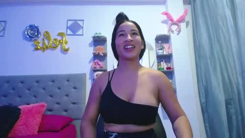 Snapshot of mommy_dulce chatting on May 28, 1:47 am ANDREA online show from May 28, 1:47 am