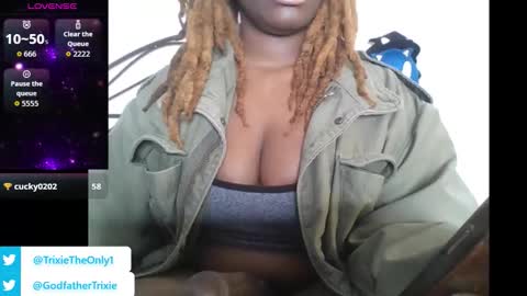 Mommy Trixie online show from December 23, 12:19 am