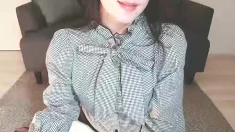 Momo online show from December 15, 4:29 am