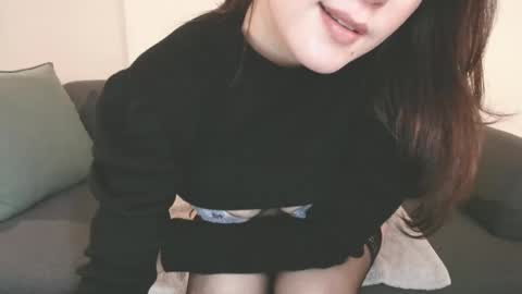 Momo online show from February 3, 4:25 am