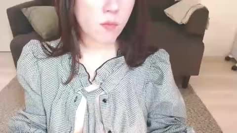 Momo online show from March 9, 4:49 am