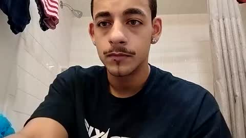 momoneyr15 online show from February 8, 4:38 am