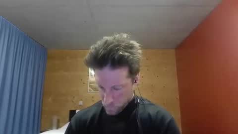 moms_little_monster online show from February 8, 3:15 pm