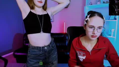 Snapshot of mona_cloud chatting on March 24, 8:47 pm Mona online show from March 24, 8:47 pm