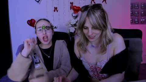 Snapshot of mona_cloud chatting on March 29, 7:47 pm Mona online show from March 29, 7:47 pm