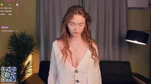 Snapshot of monabrickell chatting on September 24, 5:05 pm Mona online show from September 24, 5:05 pm