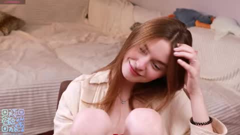 Snapshot of monabrickell chatting on October 7, 7:11 pm Mona online show from October 7, 7:11 pm