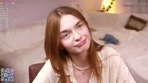 Snapshot of monabrickell chatting on October 10, 10:53 pm Mona online show from October 10, 10:53 pm