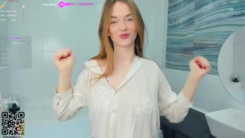 Snapshot of monabrickell chatting on October 29, 7:37 pm Mona online show from October 29, 7:37 pm