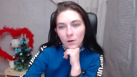 monakali online show from December 23, 7:06 am