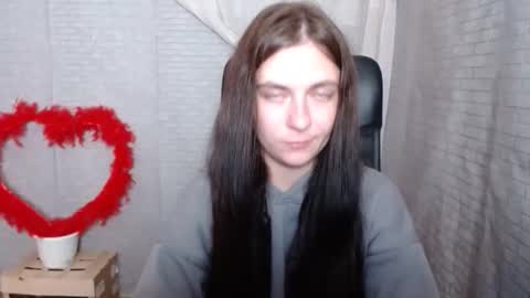 monakali online show from October 4, 9:51 am