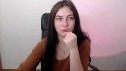 monakali online show from December 19, 6:42 am