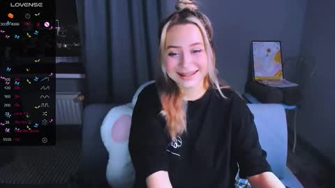   online show from February 5, 10:36 pm