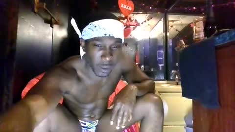 Snapshot of monaleakher chatting on February 15, 8:00 am MonaLeakher online show from February 15, 8:00 am