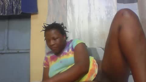 monalisaah online show from December 15, 10:52 am