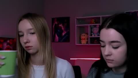 Mona online show from February 2, 10:14 am