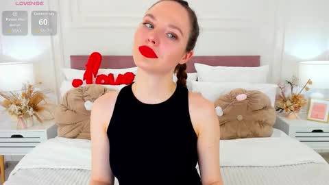 Mona online show from February 20, 1:55 pm