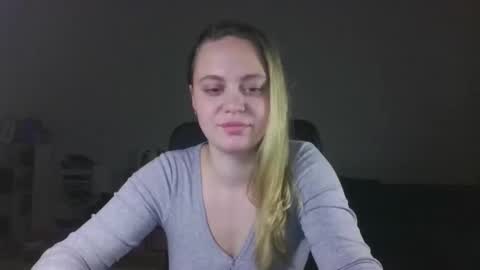 monarise online show from March 25, 11:33 pm