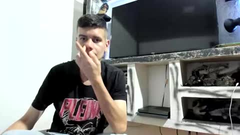 Snapshot of monarquia_ chatting on March 7, 11:02 pm nicolas online show from March 7, 11:02 pm