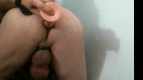 Snapshot of monasnuts chatting on April 15, 7:54 pm monasnuts online show from April 15, 7:54 pm