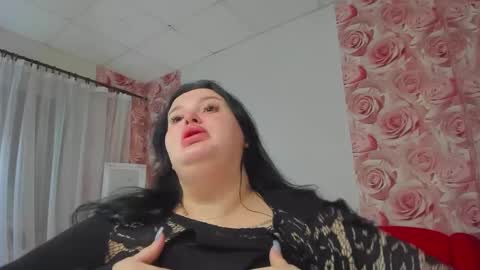 Monica online show from December 9, 6:34 am