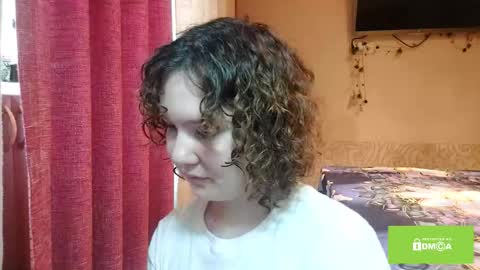 Hello world im Eva D glad to see u here all D online show from March 25, 9:43 pm