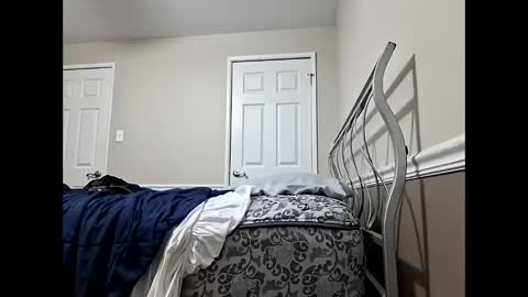 moneyboysaveg548 online show from March 7, 1:13 am