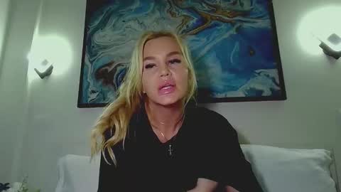 Monica online show from October 10, 4:33 am