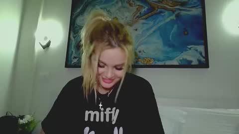 Monica online show from February 28, 4:35 am