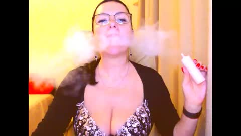 Snapshot of monica1203 chatting on January 28, 12:22 pm monica online show from January 28, 12:22 pm