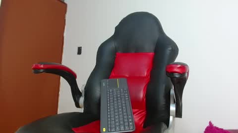 Snapshot of monica631590 chatting on October 12, 1:48 am Monica online show from October 12, 1:48 am