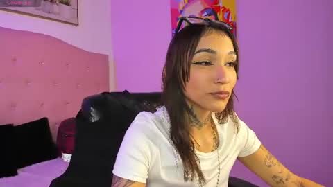 Monica online show from June 19, 9:07 pm